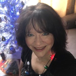 Meet your Posher, Cheryl